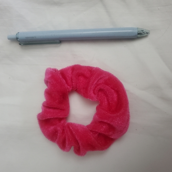 Pink Tones Scrunchie Set - Picture 2 of 4